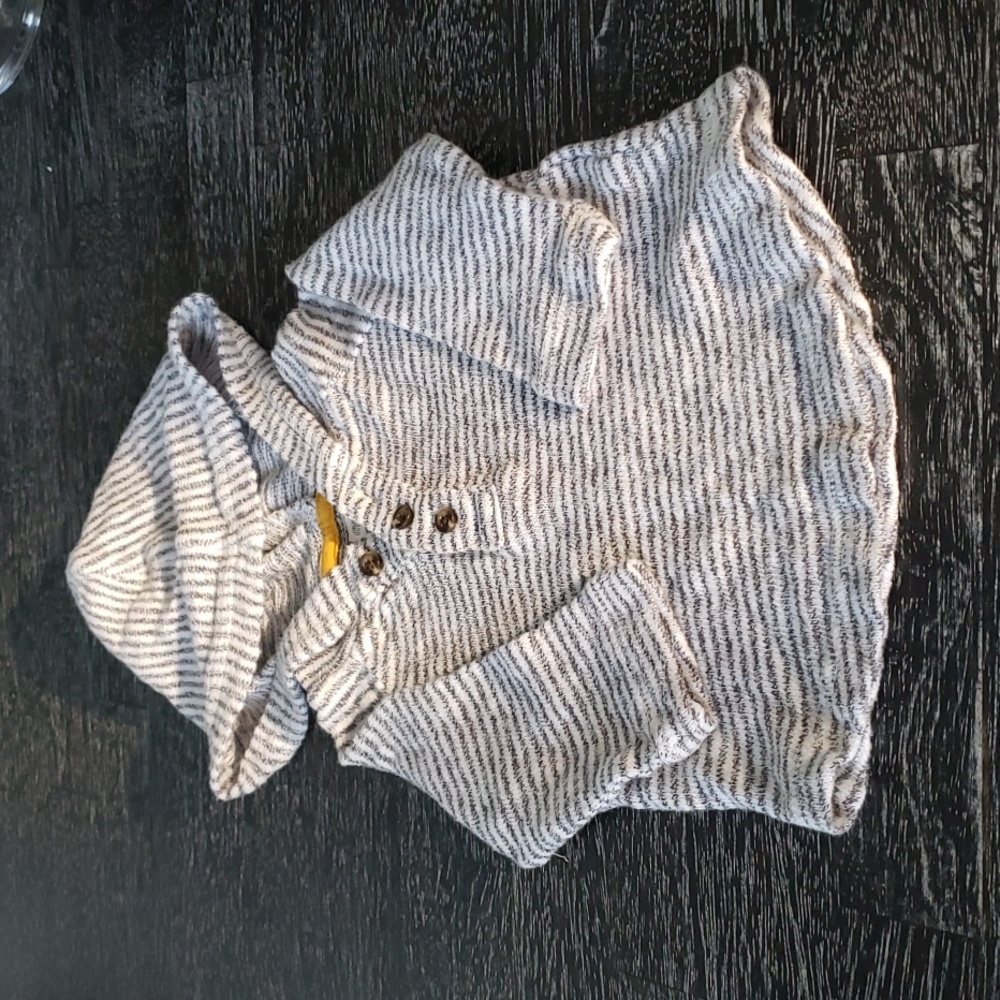 Gymboree Hooded Long-sleeve Gray Striped Tee 0-3 months